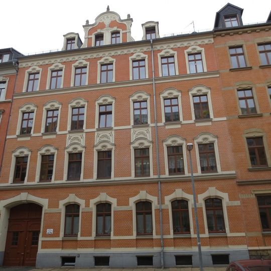 Mietshaus in geschlossener Bebauung Matthesstraße 37