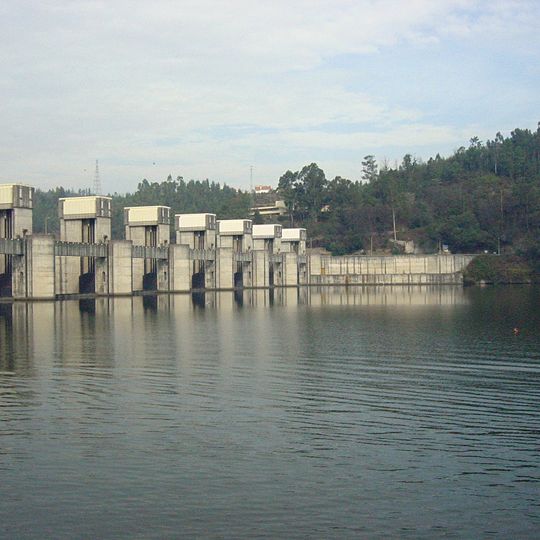 Crestuma Dam