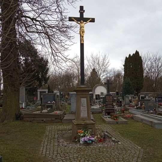 Cemetery cross in Čestlice