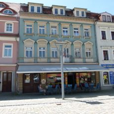 Wohnhaus mit Laden in geschlossener Bebauung und hofseitiger Treppenhausanbau Altmarkt 28