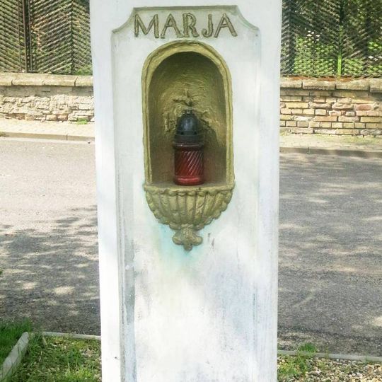 Kříž na rozcestí ve Straškově