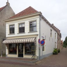 Peperstraat 9, Buren