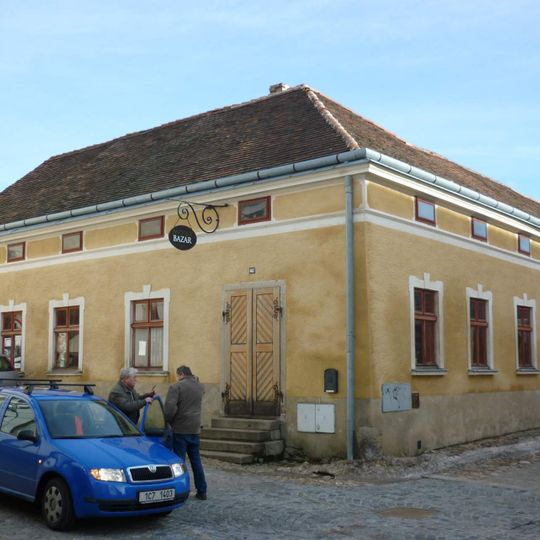 Dačická 483