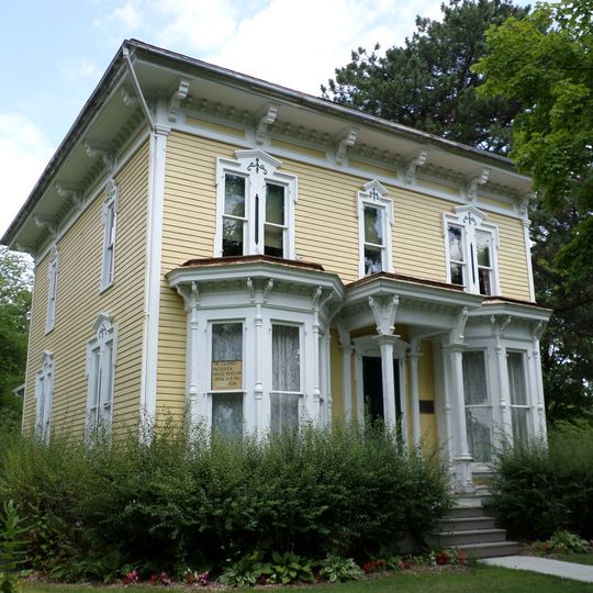 Charles H. Calkins House