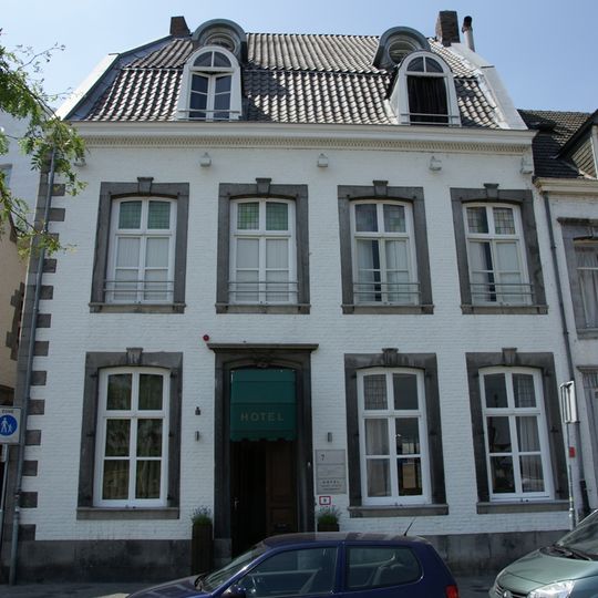 Van Hasseltkade 8, Maastricht