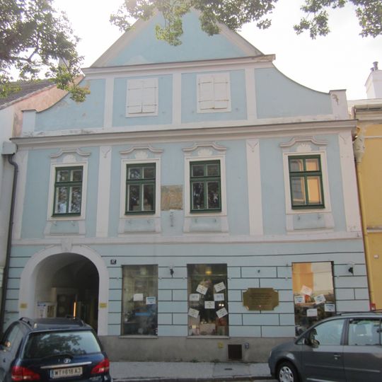 Wohn- und Geschäftshaus