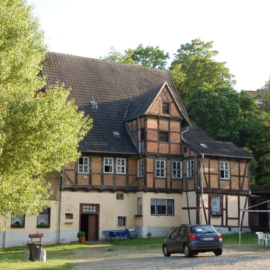 Zwergkuhle 9