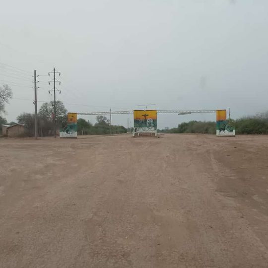 Portal de entrada de El Sauzalito