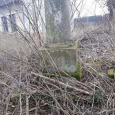 Kříž v Nové Vsi u rozcestí