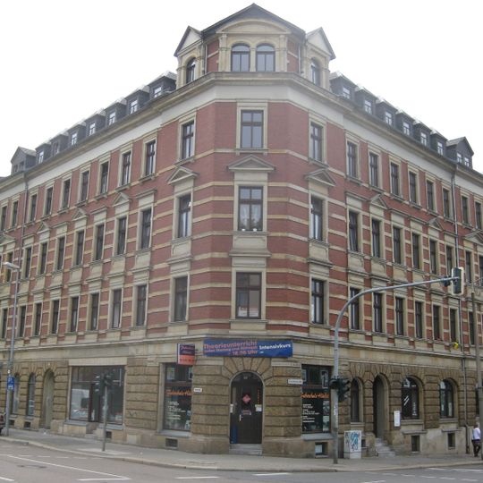 Mietshaus in geschlossener Bebauung in Ecklage Hainstraße 59