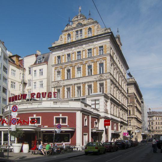 Moulin Rouge