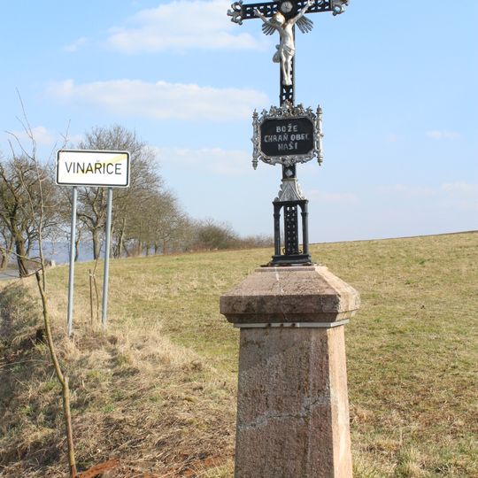 Wayside cross in Vinařice