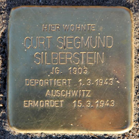 Stolperstein en memoria de Curt Siegmund Silberstein