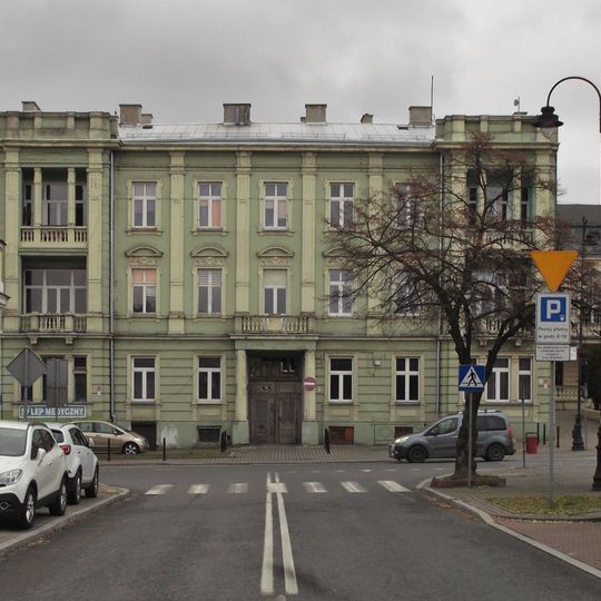 Kamienica przy Alei 3 Maja 10