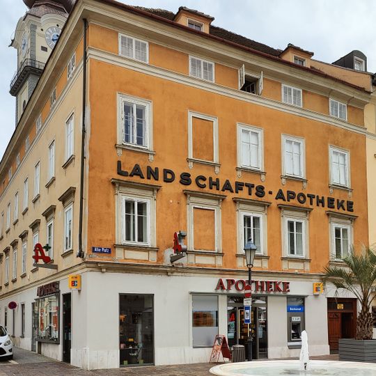 Bürgerhaus, heute Landschafts-Apotheke Alter Platz 32