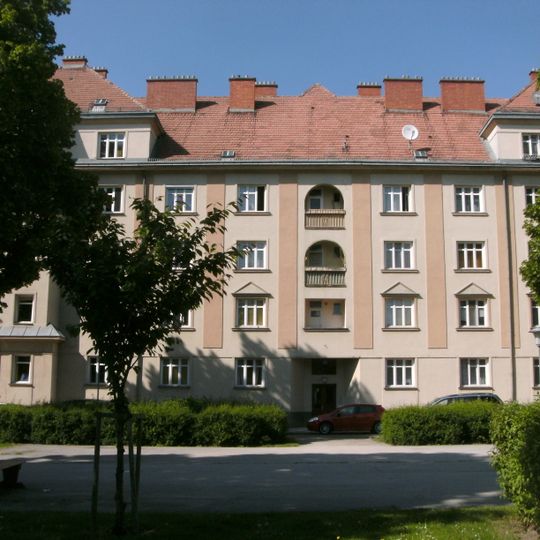 Wohnhausanlage Wickhoffgasse 14-26