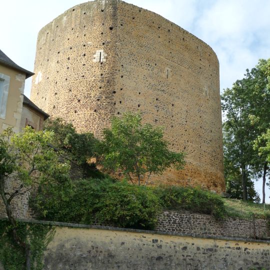 Donjon de Saint-Sauveur-en-Puisaye