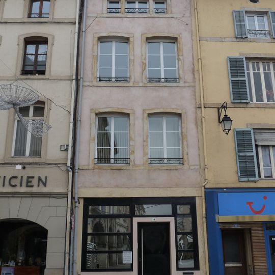 Maison, 14 place des Vosges
