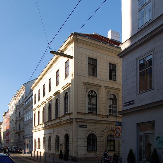 Schmidgasse 18