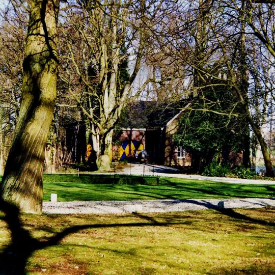 Frymerson castle: tower with extension