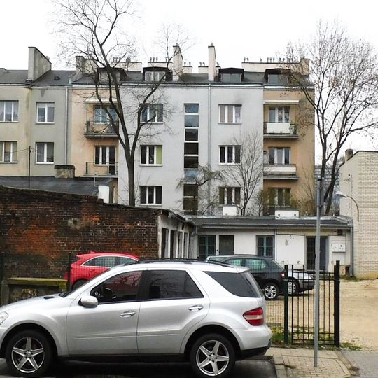 Kamienica Sury Monchajt