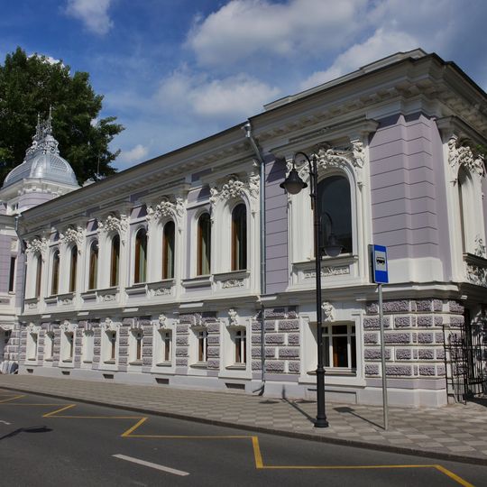 Пятницкая улица 33-35 c1