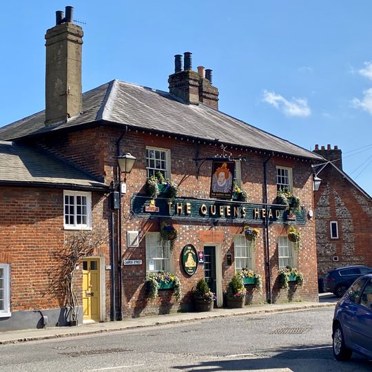 The Queens Head Public House