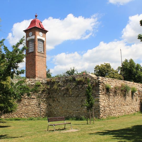 Mestské hradby, múr hradbový V.