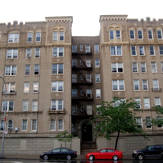 1100 Grand Concourse