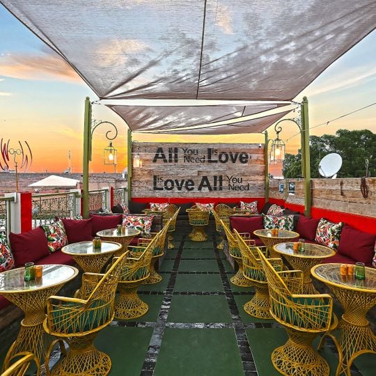 Koulchi Zine - Rooftop Restaurant