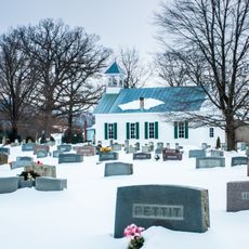 Graves Chapel and Cemetery
