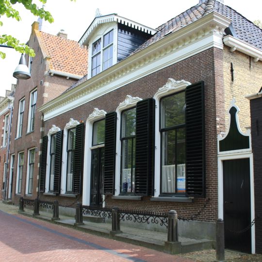 Raadhuisstraat 2, Balk