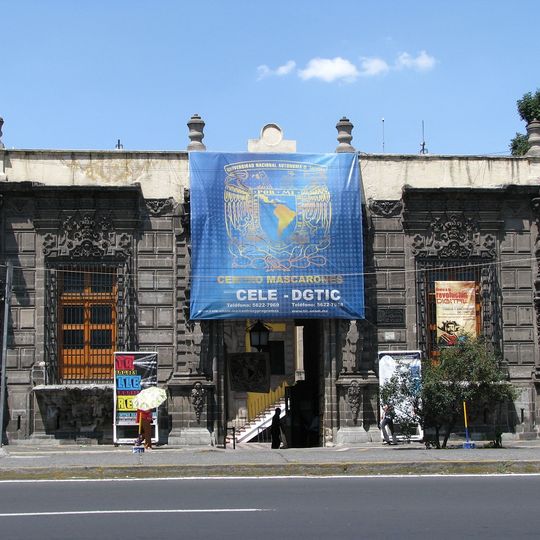 Casa de los Mascarones