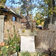 Kříž v Oboře u křižovatky