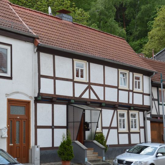 Quedlinburger Straße 18