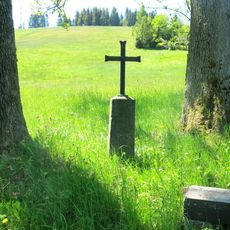 Kříž naproti domu 1726 v Bedřichově