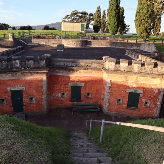Fort Takapuna / O Peretu