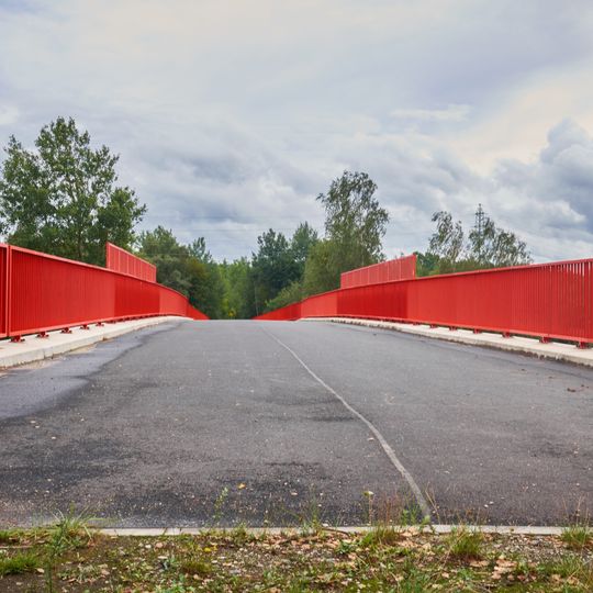 Antonínský most přes silnici a železnici