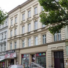 Wohn- und Geschäftshaus