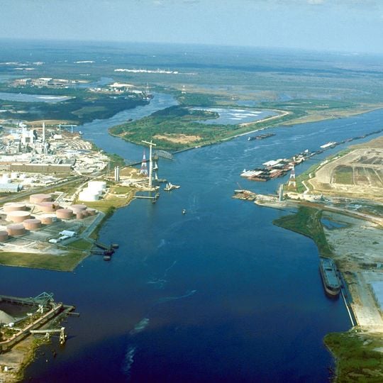 Mobile River