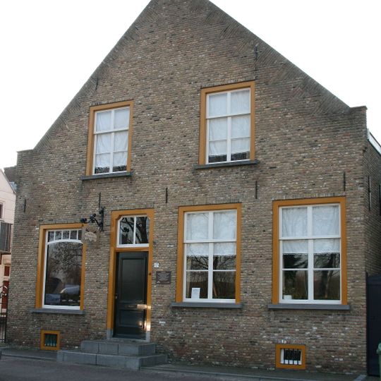 Zuidhaven 17, Zevenbergen