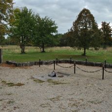 Ostrolúckych kaštieľ, hrobka