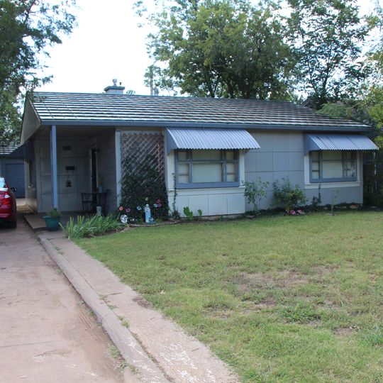 Josephine Reifsnyder Lustron House