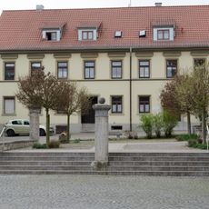 Wohn- und Geschäftshaus
