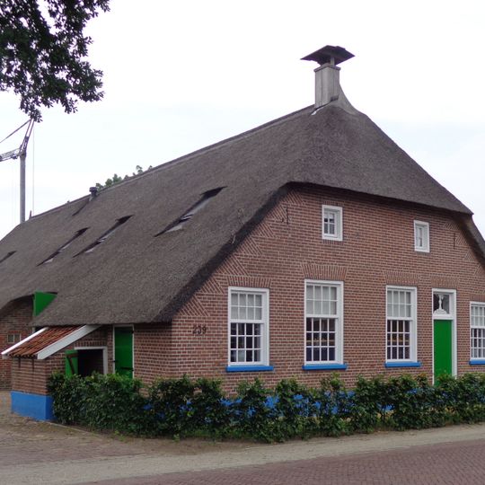Gemeenteweg 239, Staphorst