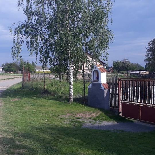 Kaplička severně od Výrova