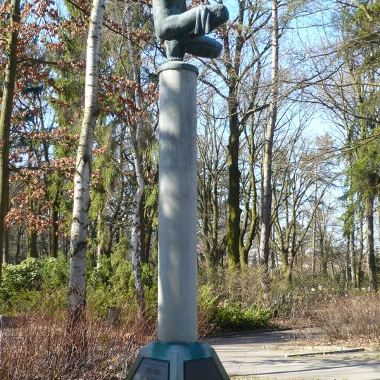 Stele zur Erinnerung an die Opfer der Zwangsarbeit 1939-1945