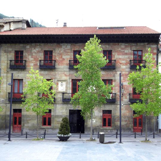 Ipañarrieta-Corral Palace
