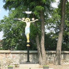 Kříž u pravoslavného kostela svatého Jakuba v Žatci