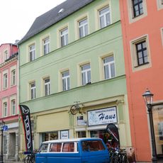 Wohnhaus in geschlossener Bebauung und Hinterhaus Münzstraße 8